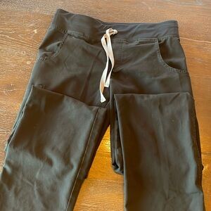 Figs Kade scrub pants